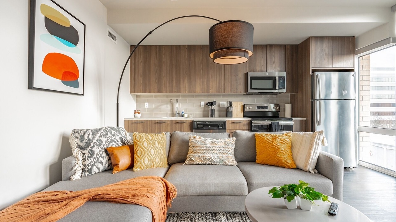 Photo of Livingroom in West Bellevue