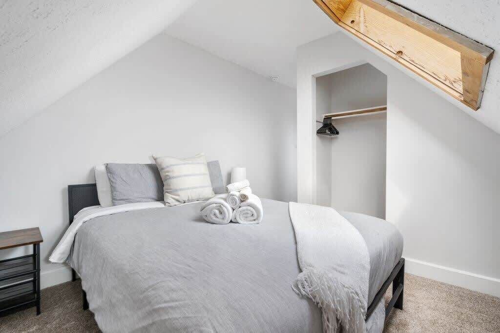 Photo of Bedroom in Weinland Park