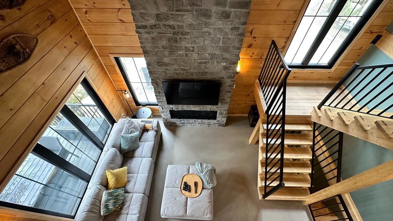 Photo of Livingroom in Val-des-Lacs