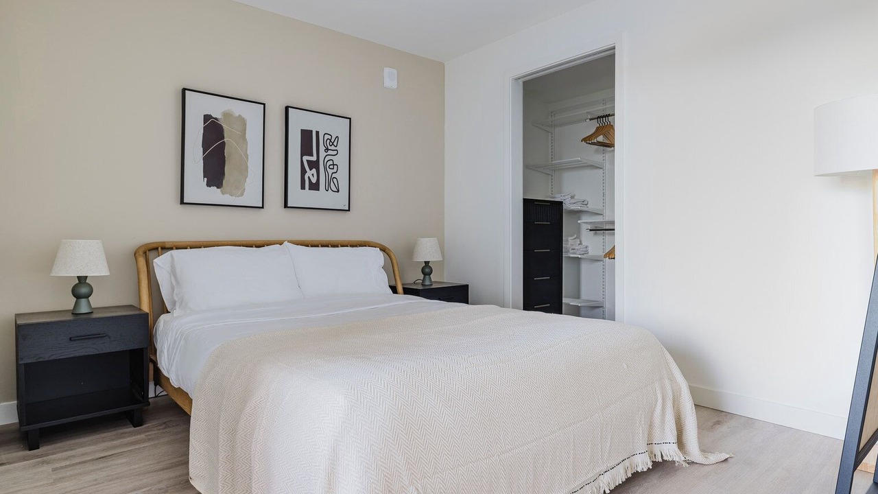 Photo of Bedroom in Truxton Circle
