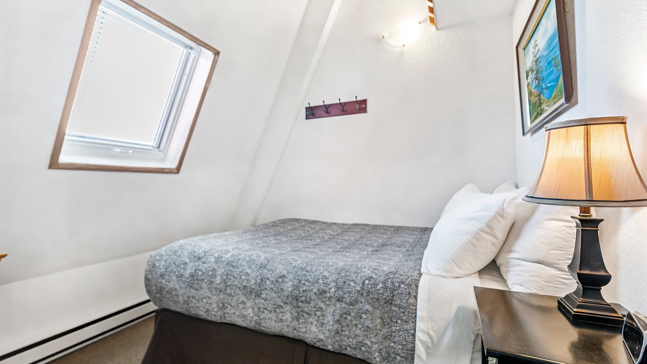 Photo of Bedroom in Silver Star Mountain