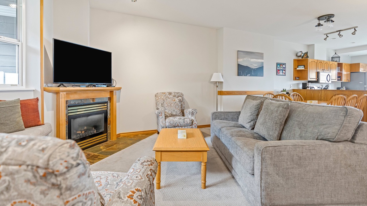 Photo of Livingroom in Silver Star Mountain