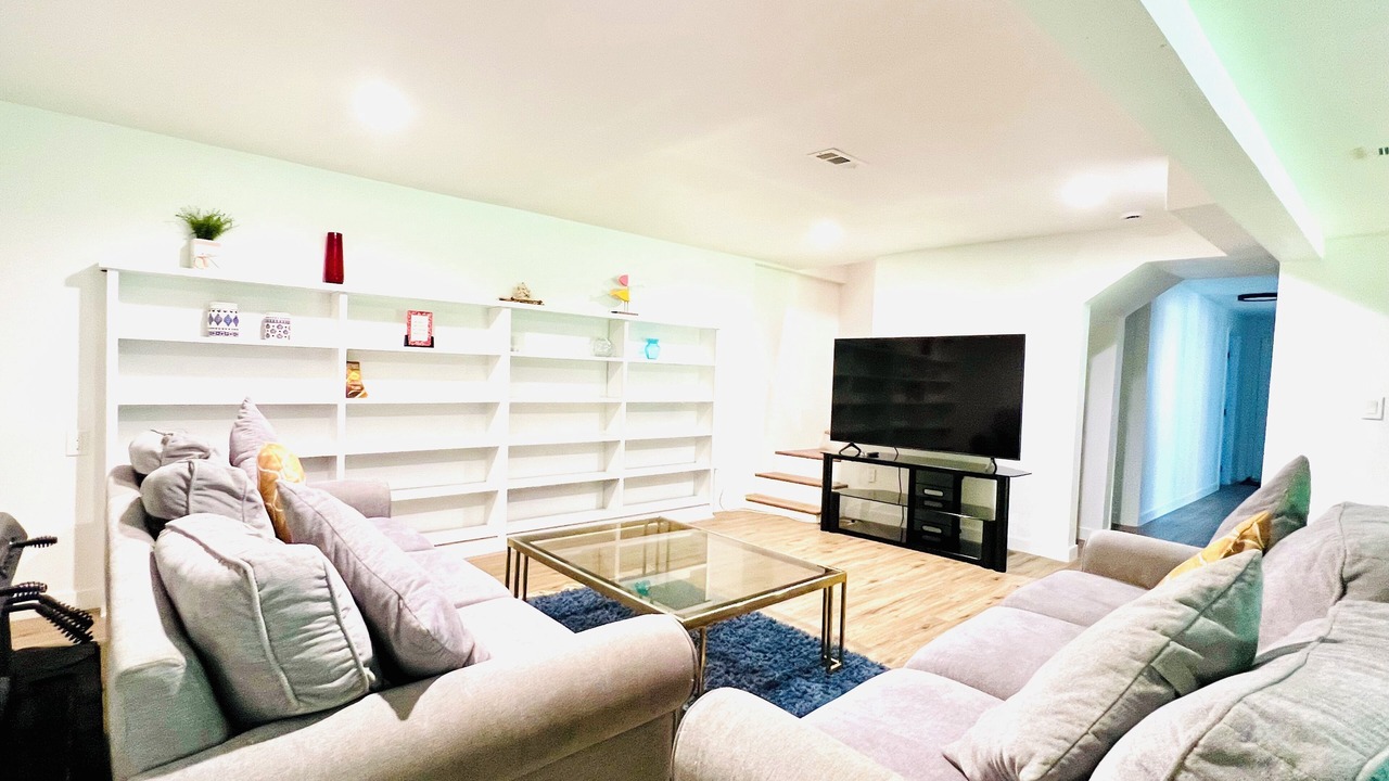 Photo of Livingroom in Picnic Point-North Lynnwood