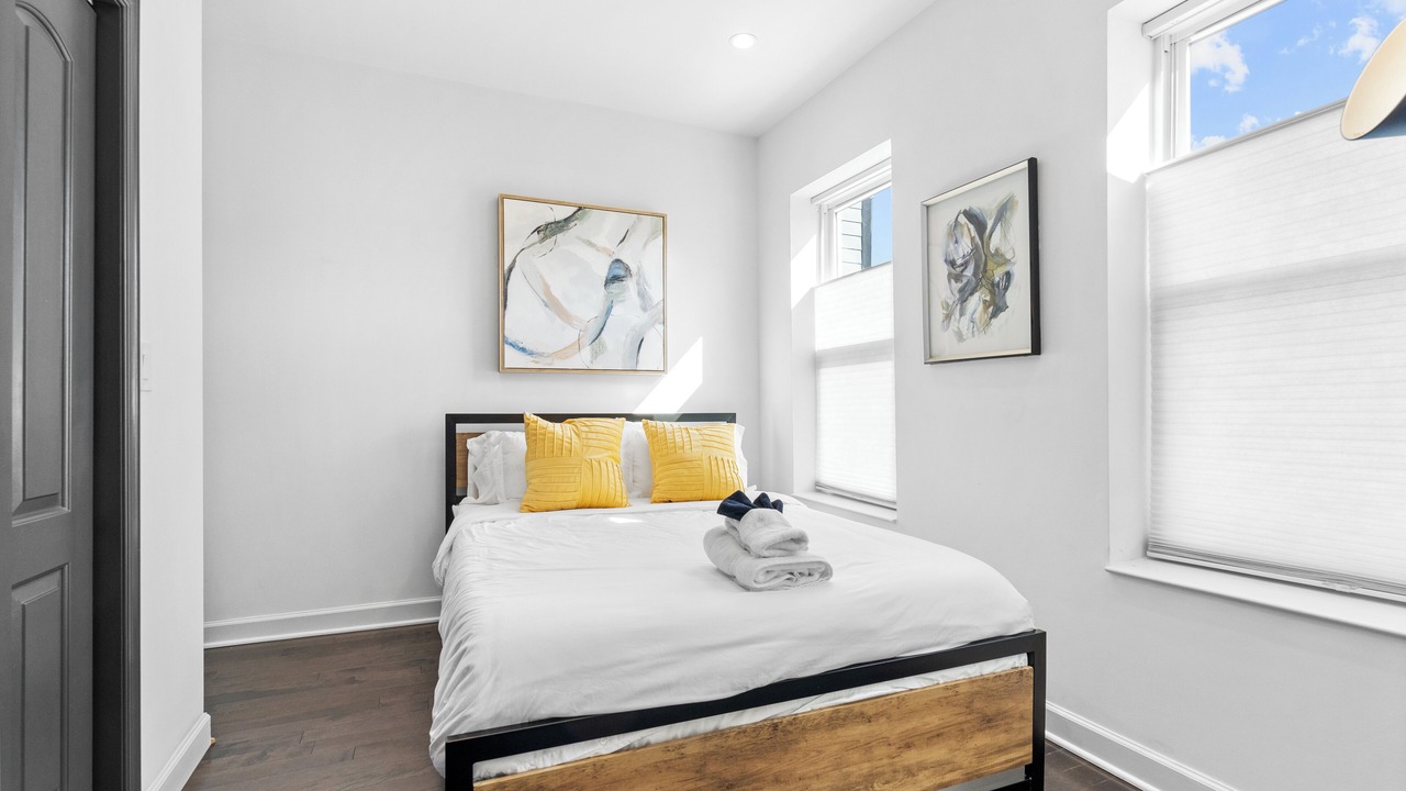 Photo of Bedroom in Columbia Heights