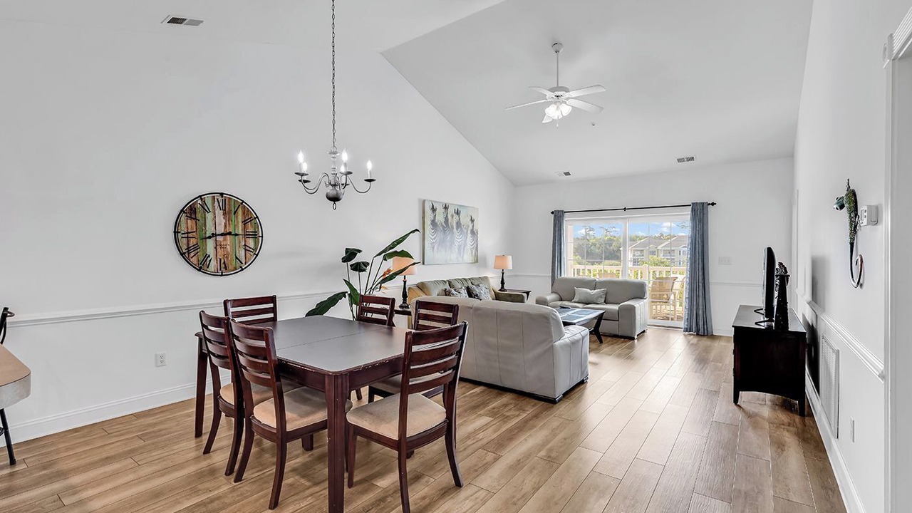 Photo of Livingroom in Central Myrtle Beach