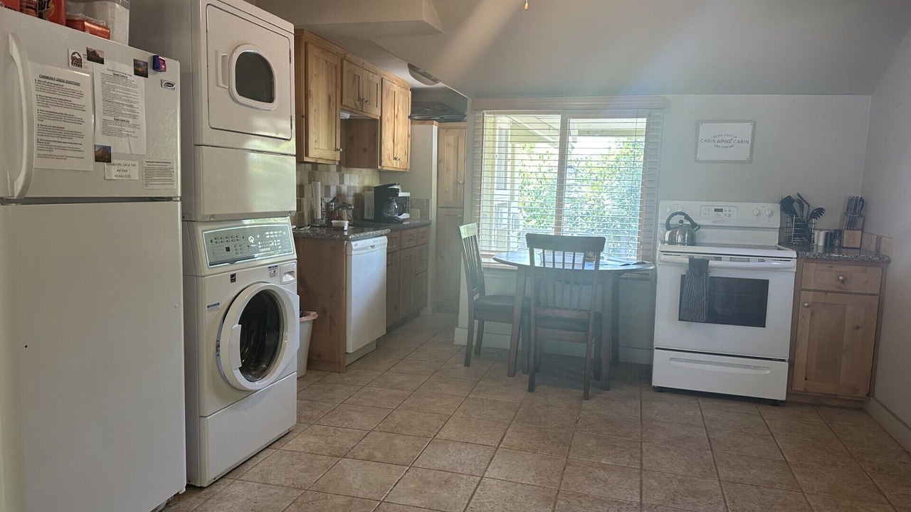 Photo of Kitchen in Hurricane