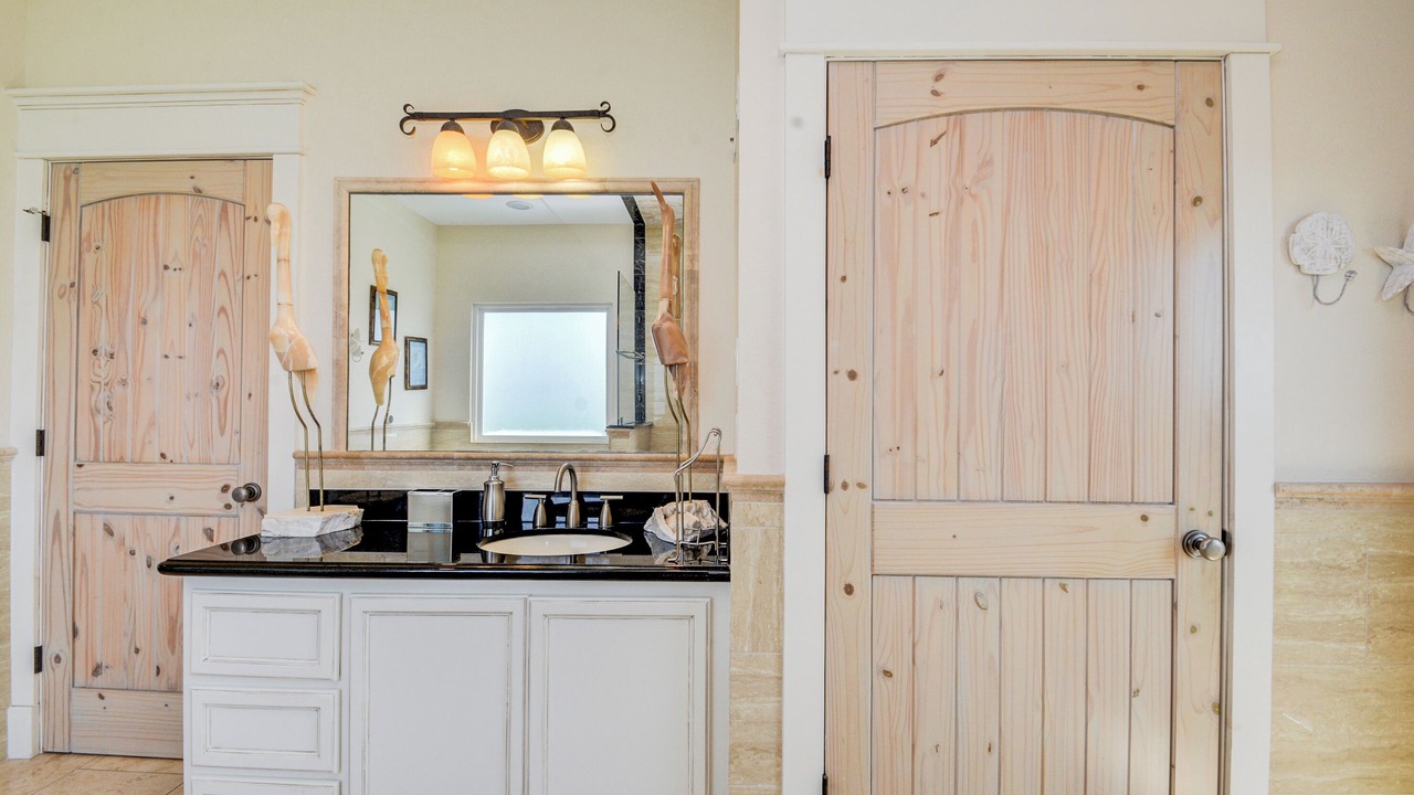 Photo of Bathroom in Indian Beach