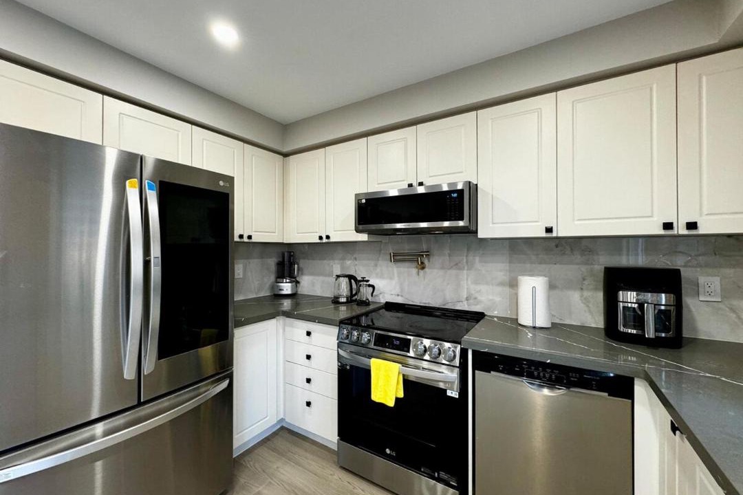 Photo of Others in Ajax