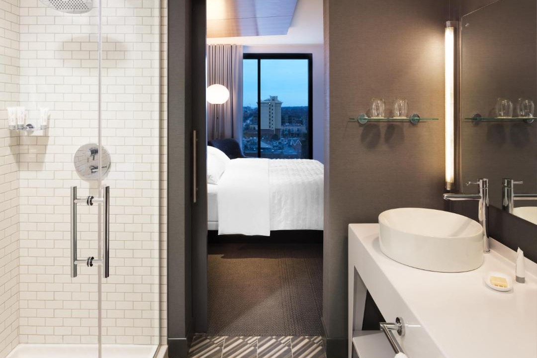 Photo of Bathroom in Short North