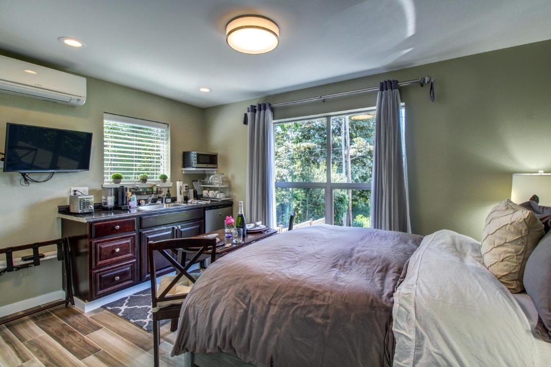 Photo of Others in Mercer Island
