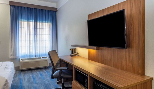 Room, 2 Queen Beds, Accessible, Non Smoking (Mobility Accessible)