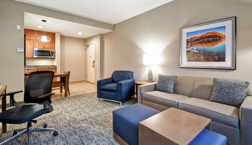 Two Bedroom Suite, Two King and One Sofa Bed, Non-Smoking