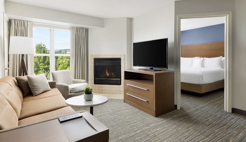 Suite, 2 Bedrooms, Fireplace