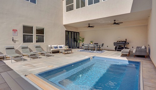House (5 Bedrooms)