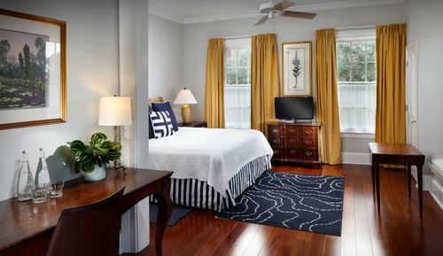 Deluxe Room, 1 King Bed