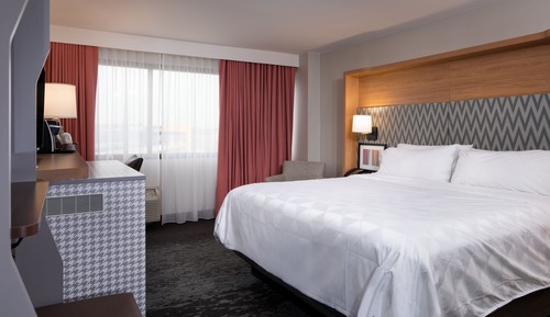 Standard Room, 2 Queen Beds, Accessible (Accessible Tub)