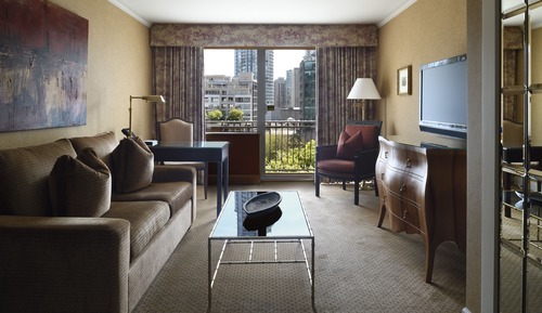 Deluxe Suite, 1 King Bed, City View