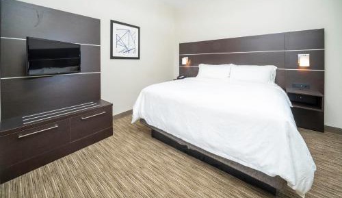 King Suite with Spa Bath