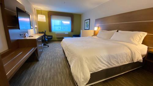 King Suite with Sofa Bed