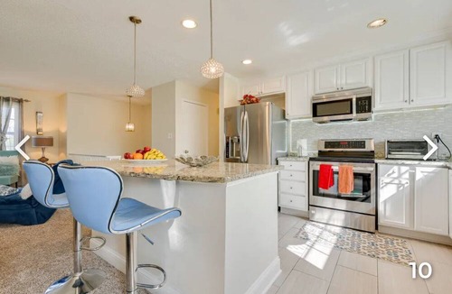 Oxon Hill-Glassmanor House | Entire 5-bedroom house in lovely Fort Washington with AC, WiFi, free parking