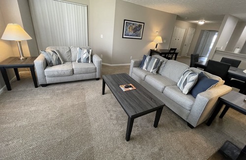Hemingway Village Apartment | Darling Dublin Furnished Apt!