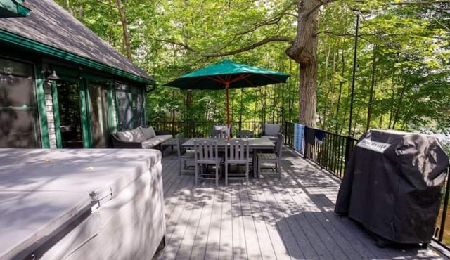 Camp Quality Time on Wilson Lake 3-bedroom, hot tub