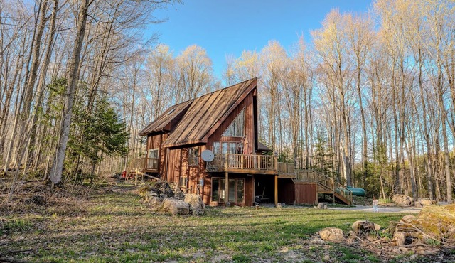 Fadak Noor Retreat - A Chalet in the trees